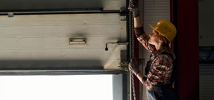 Addressing Common Garage Door Stoppage Issues in Winter Garden, FL
